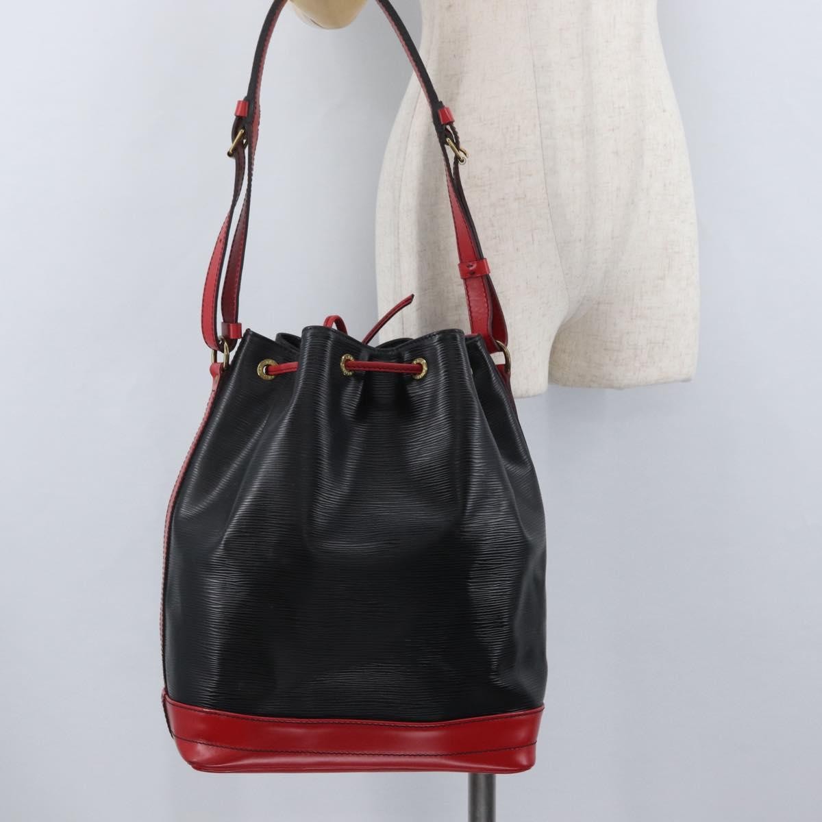 Louis Vuitton Bicolor Noe Epi Leather Black Leather Shoulder Bag Bag (Pre-Owned)