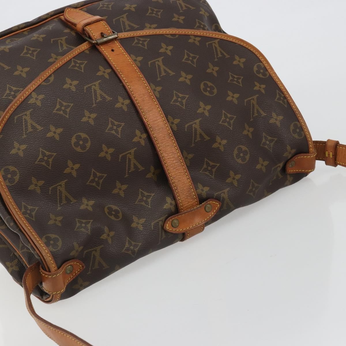 Louis Vuitton Saumur Monogram Canvas Brown Canvas Shoulder Bag Bag (Pre-Owned)