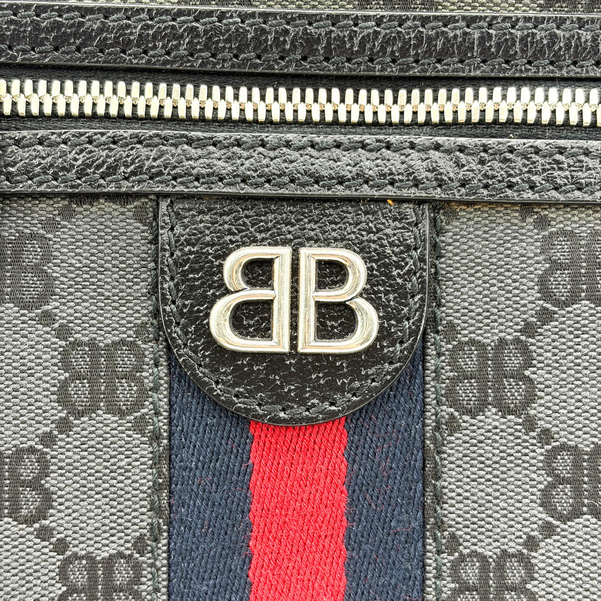 Balenciaga X Gucci The Hacker Project Zip Messenger Bb Canvas Black Canvas Shoulder Bag Bag (Pre-Owned)