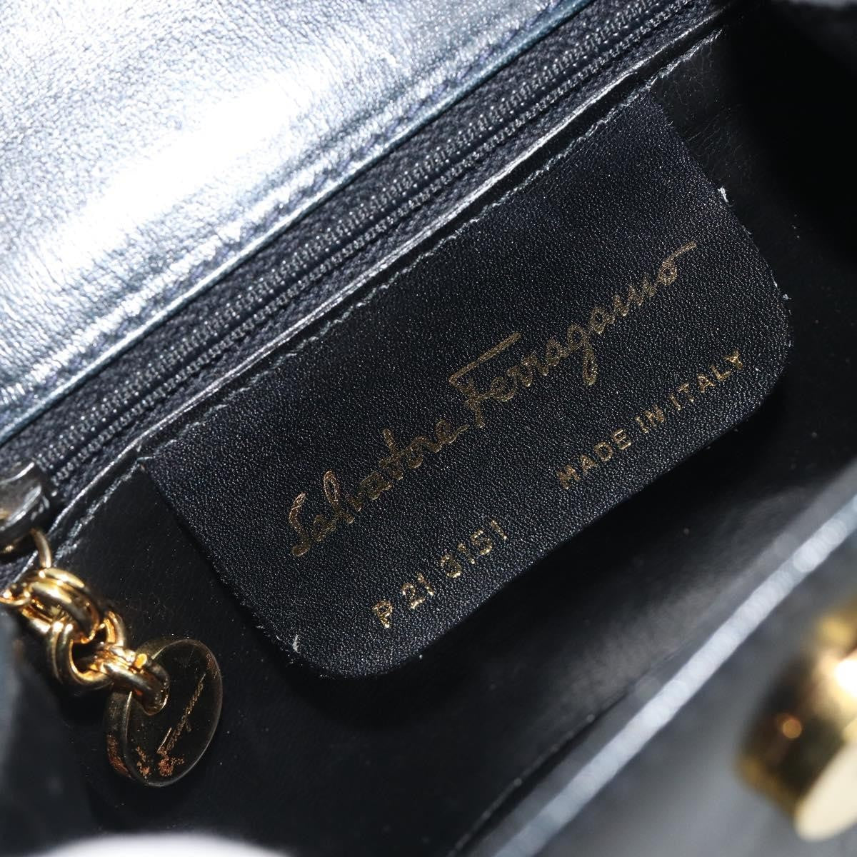 Salvatore Ferragamo Gancini Leather Black Leather Shoulder Bag Bag (Pre-Owned)