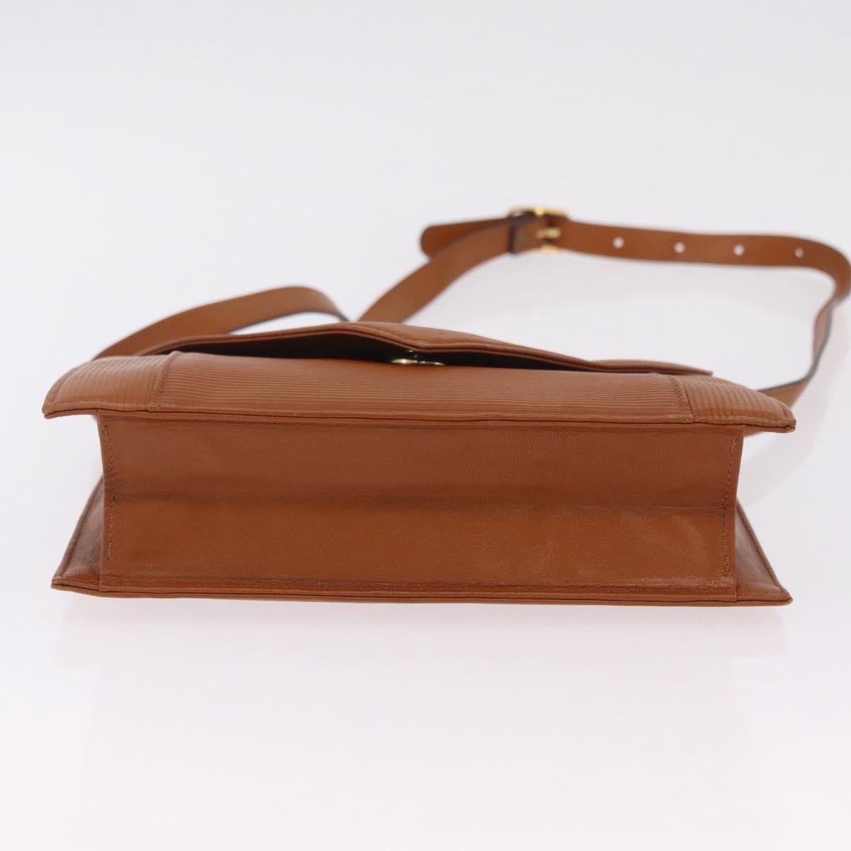 Saint Laurent Vintage Shoulder Bag Leather Brown Leather Shoulder Bag Bag (Pre-Owned)