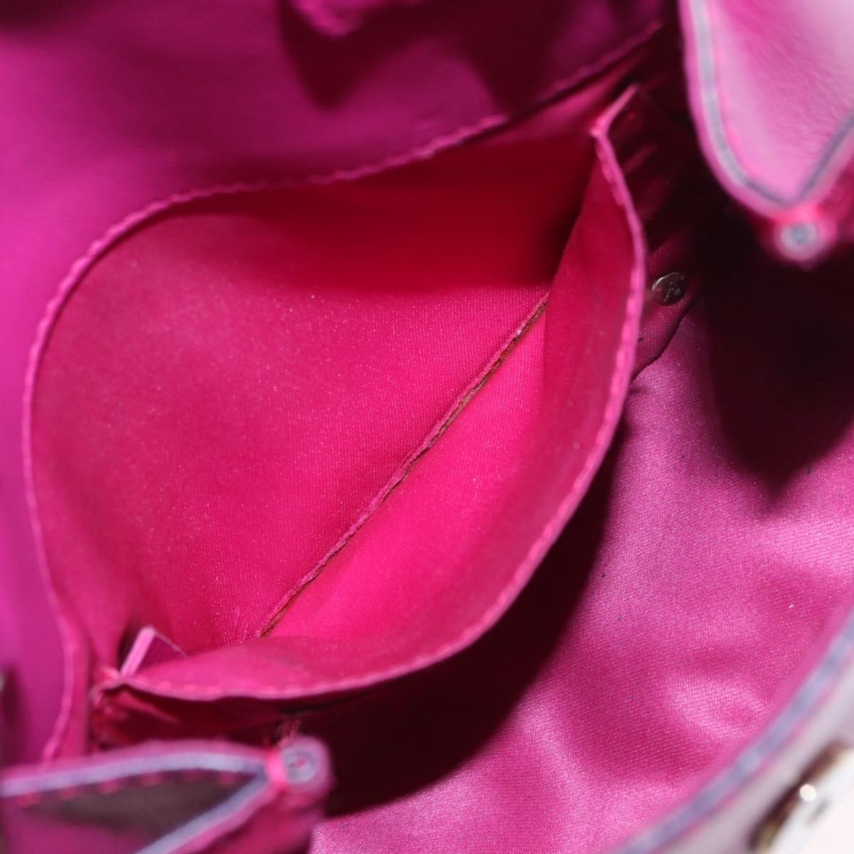 Valentino Garavani Rockstud Saddle Leather Pink Leather Clutche & Pouche Bag (Pre-Owned)
