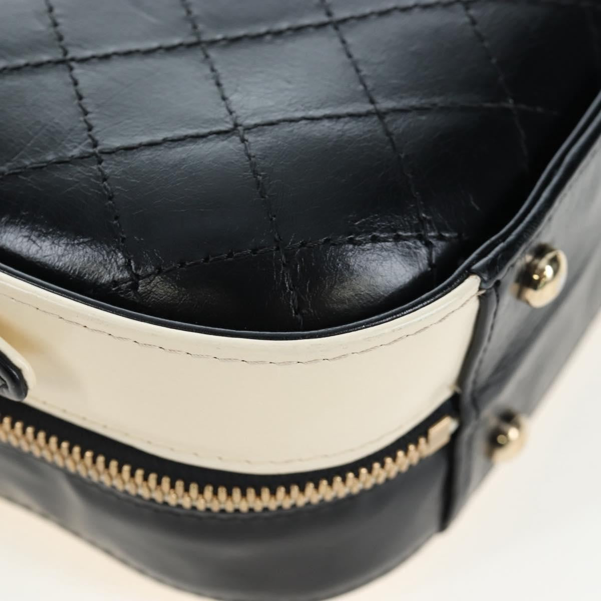 Chanel Vanity Case Quilted Crumpled Calfskin White Leather Handbag (Pre-Owned)
