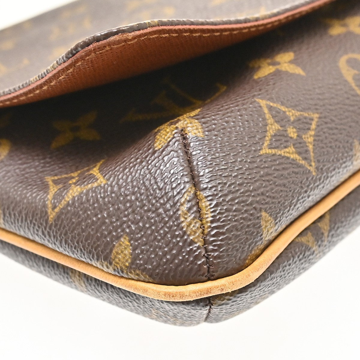 Louis Vuitton Musette Tango Monogram Canvas Brown Canvas Shoulder Bag Bag (Pre-Owned)