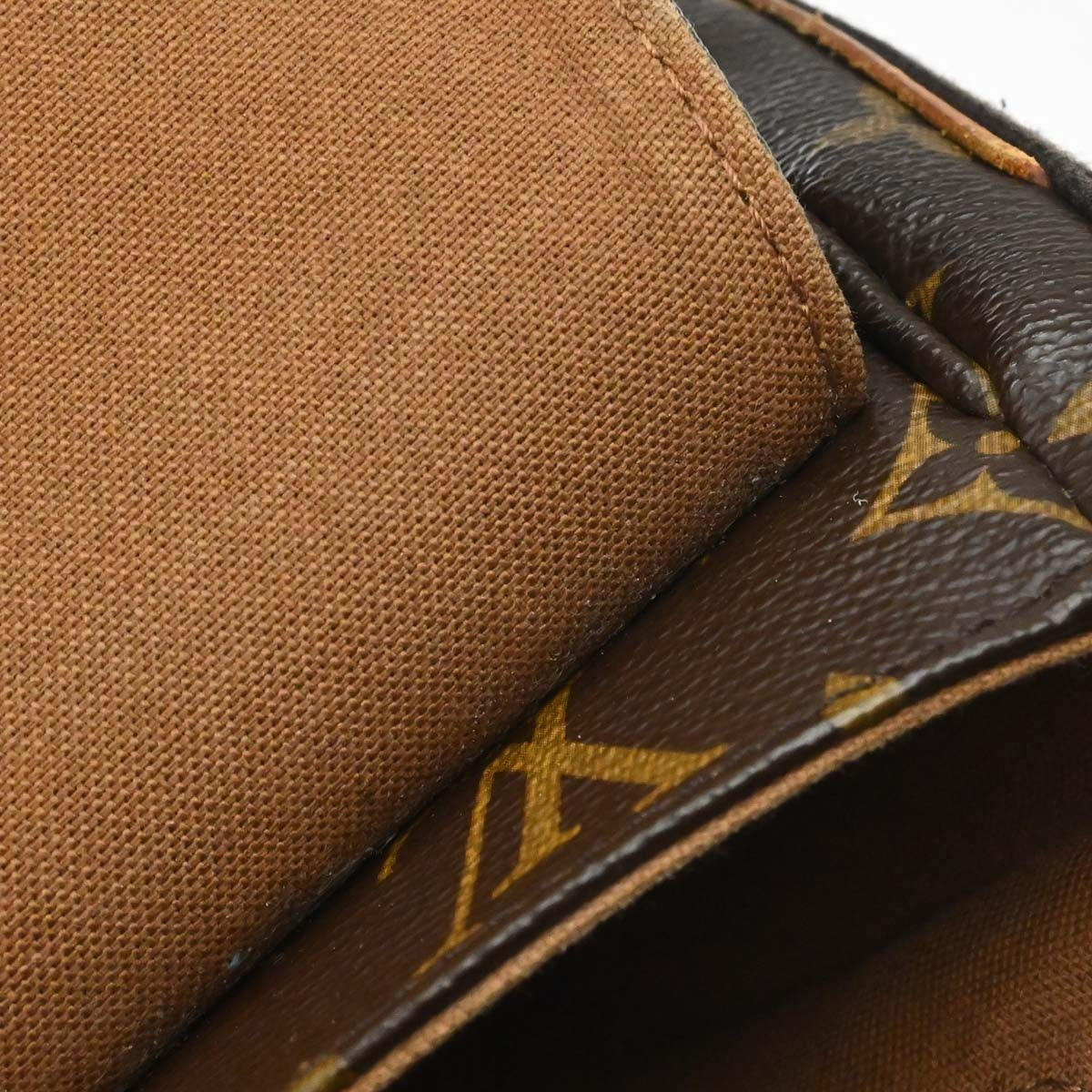 Louis Vuitton Beaubourg Messenger Monogram Canvas Brown Canvas Handbag (Pre-Owned)