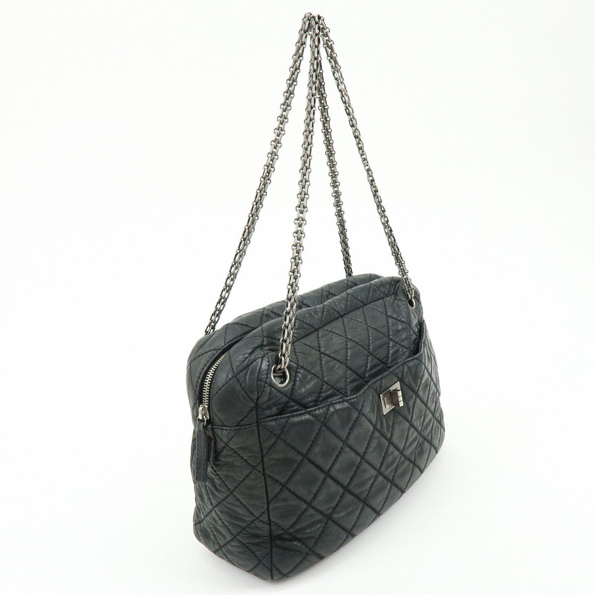 Chanel Shoulder Quilted Leather Black Calfskin Shoulder Bag Bag (Pre-Owned)
