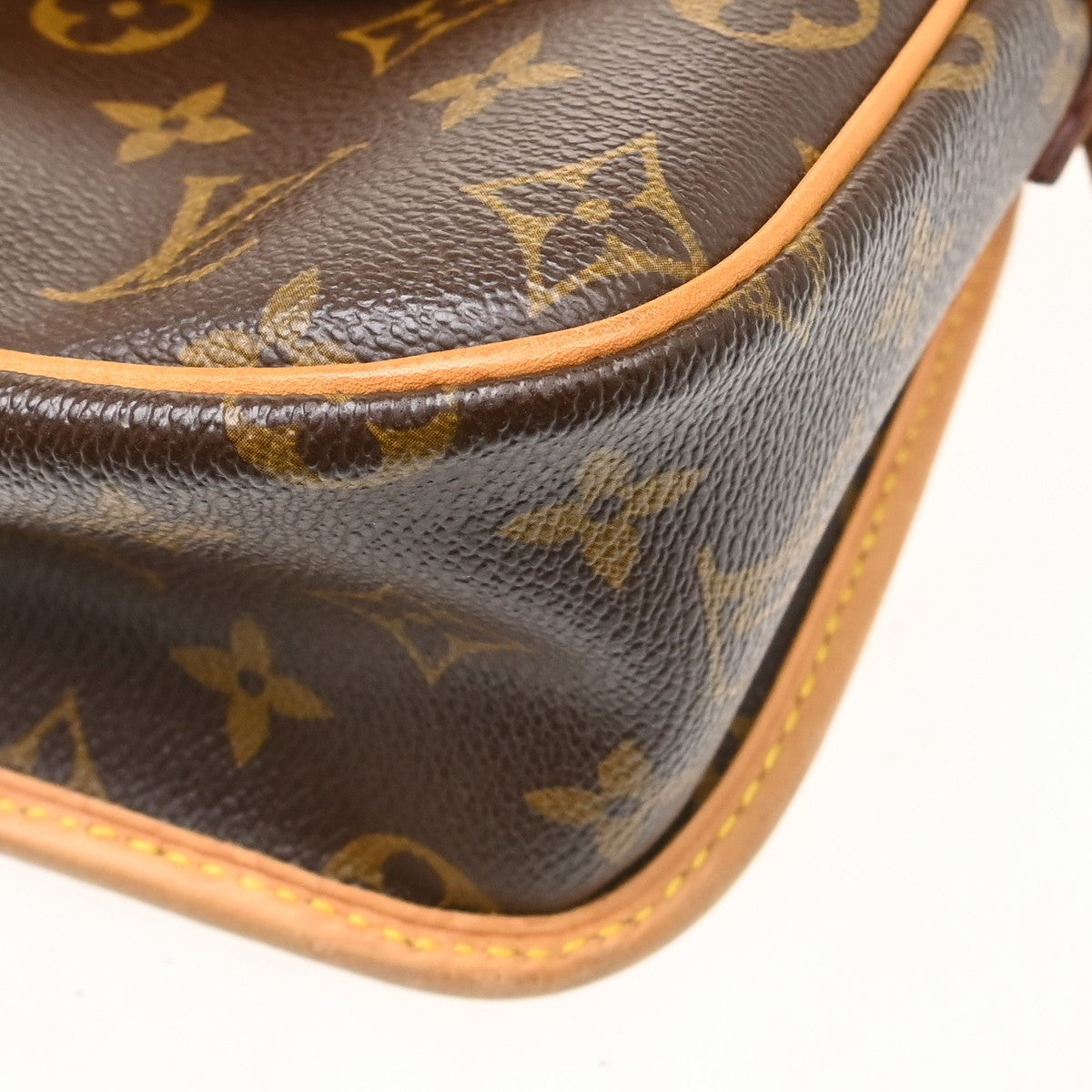 Louis Vuitton Sologne Monogram Canvas Brown Canvas Shoulder Bag Bag (Pre-Owned)