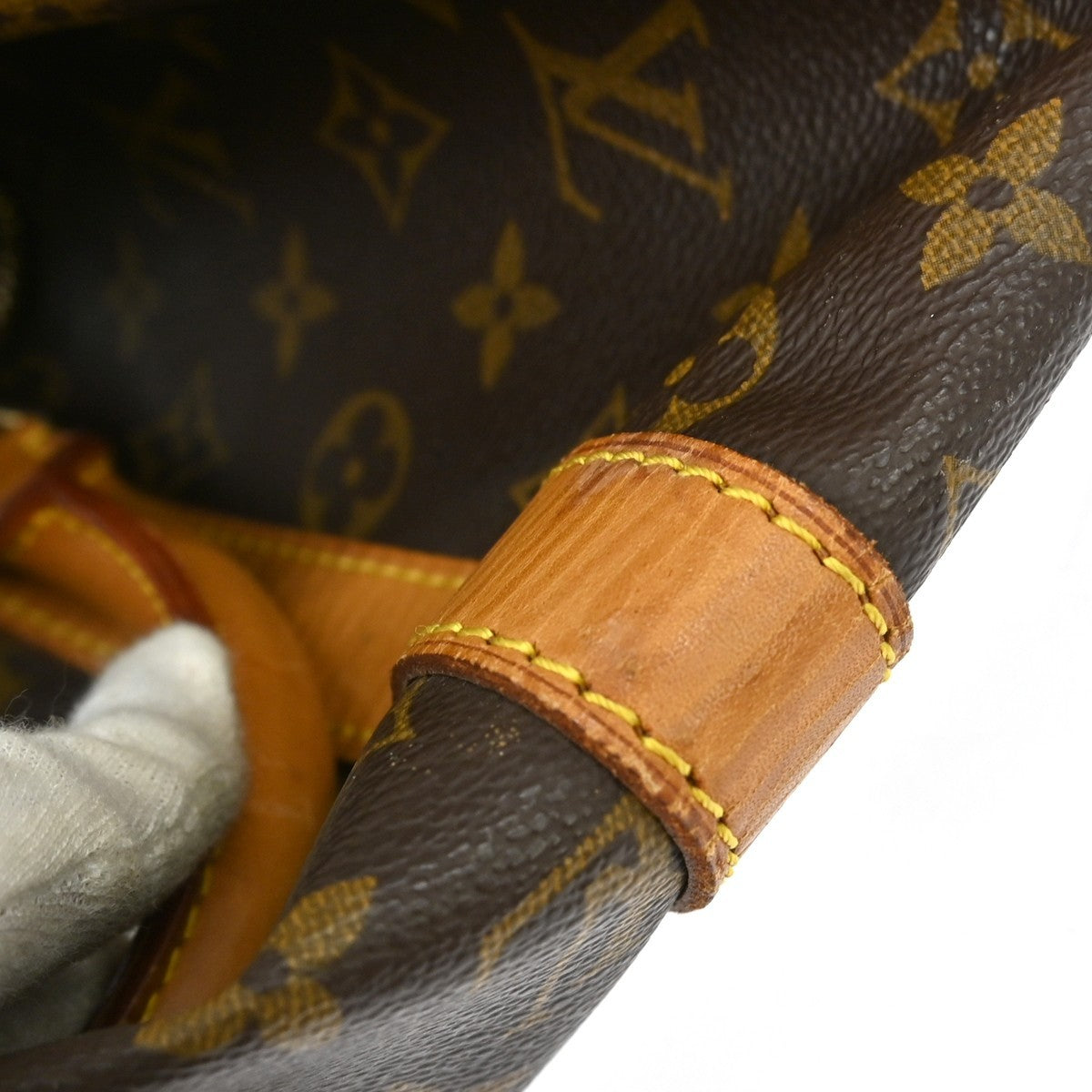 Louis Vuitton Keepall Monogram Brown Canvas Travel Bag Bag (Pre-Owned)