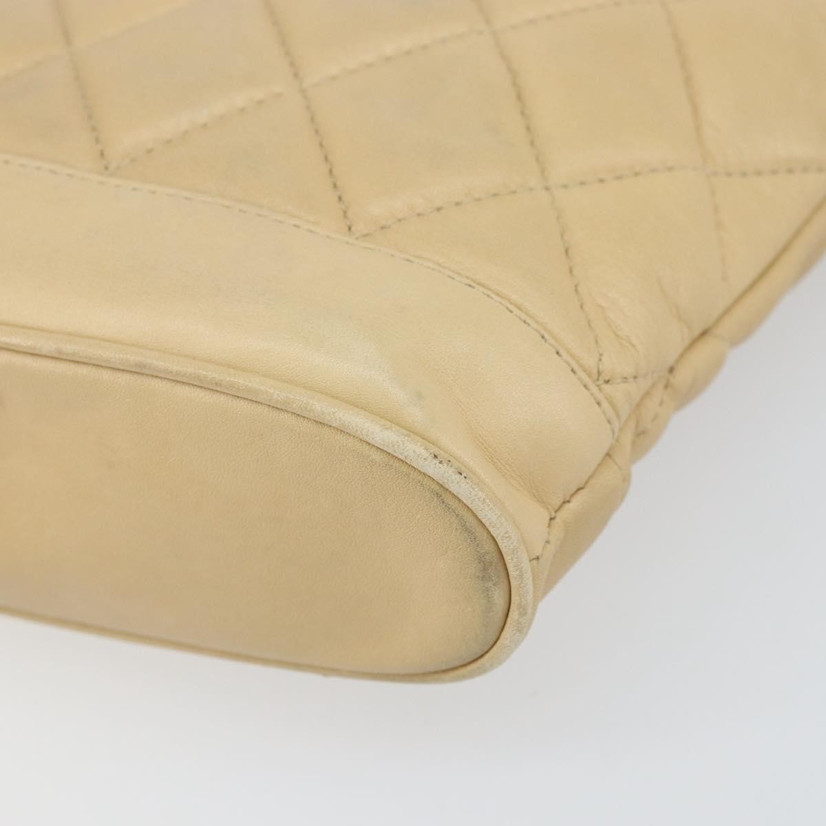 Chanel Vintage Cc Chain Shopper Quilted Leather Beige Leather Shoulder Bag Bag (Pre-Owned)
