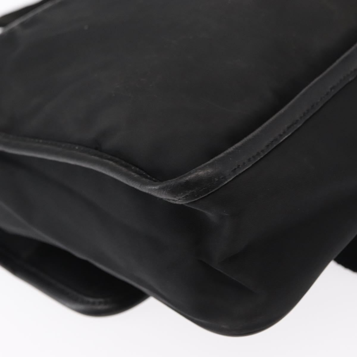 Prada Logo Flap Messenger Tessuto Black Nylon Shoulder Bag Bag (Pre-Owned)