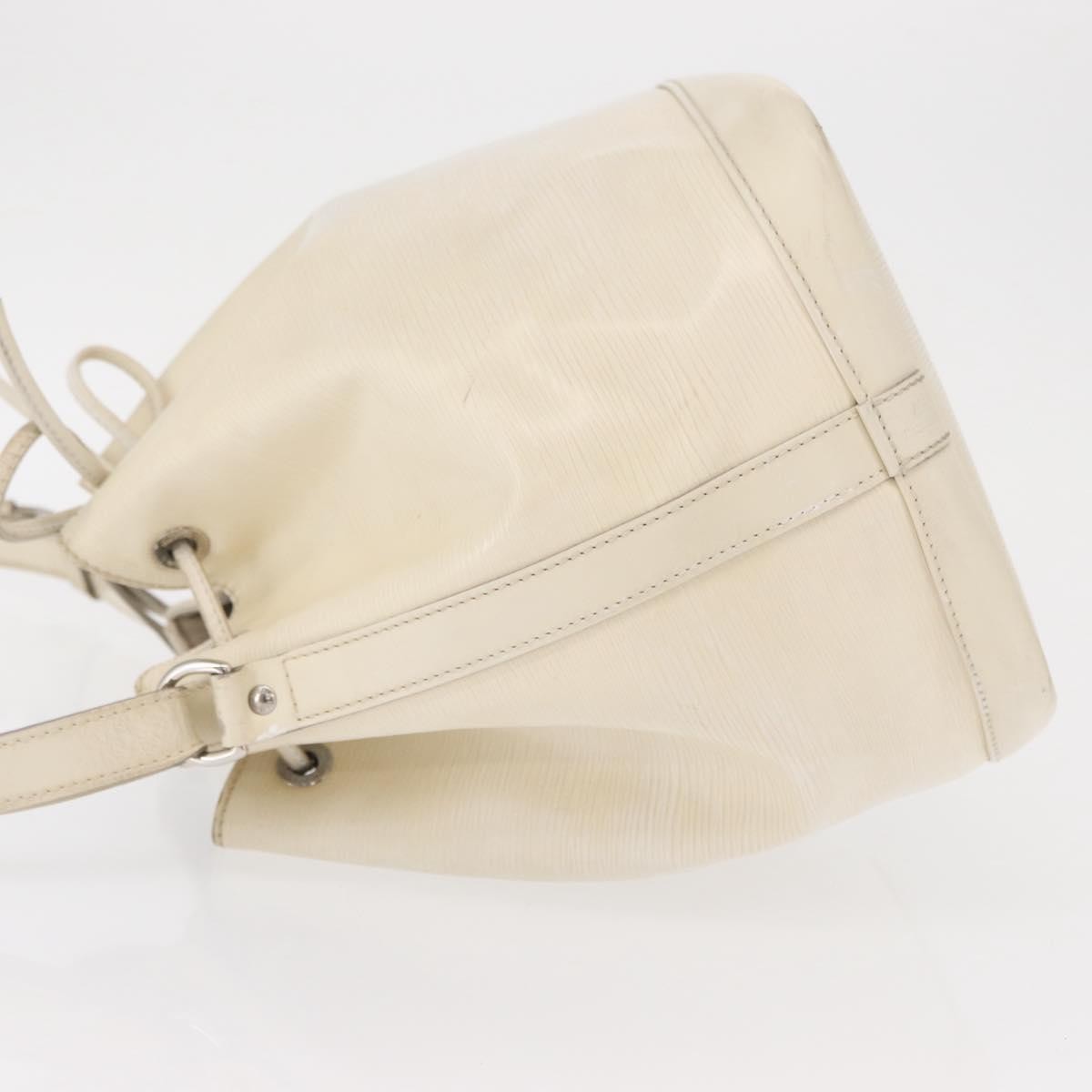 Louis Vuitton Petit Noe Epi Leather White Leather Shoulder Bag Bag (Pre-Owned)
