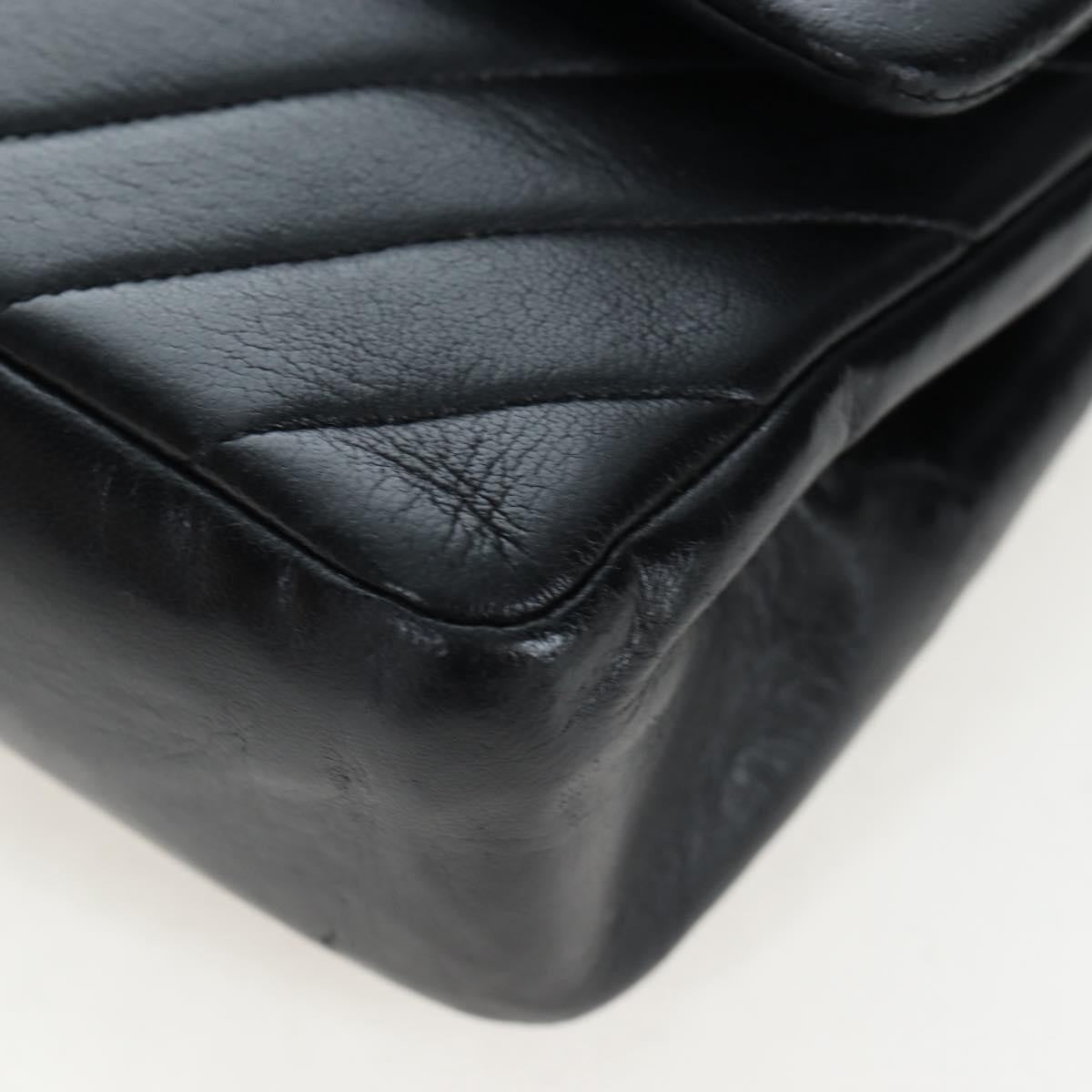 Chanel Double Stitch Full Flap Chevron Lambskin Black Leather Handbag (Pre-Owned)