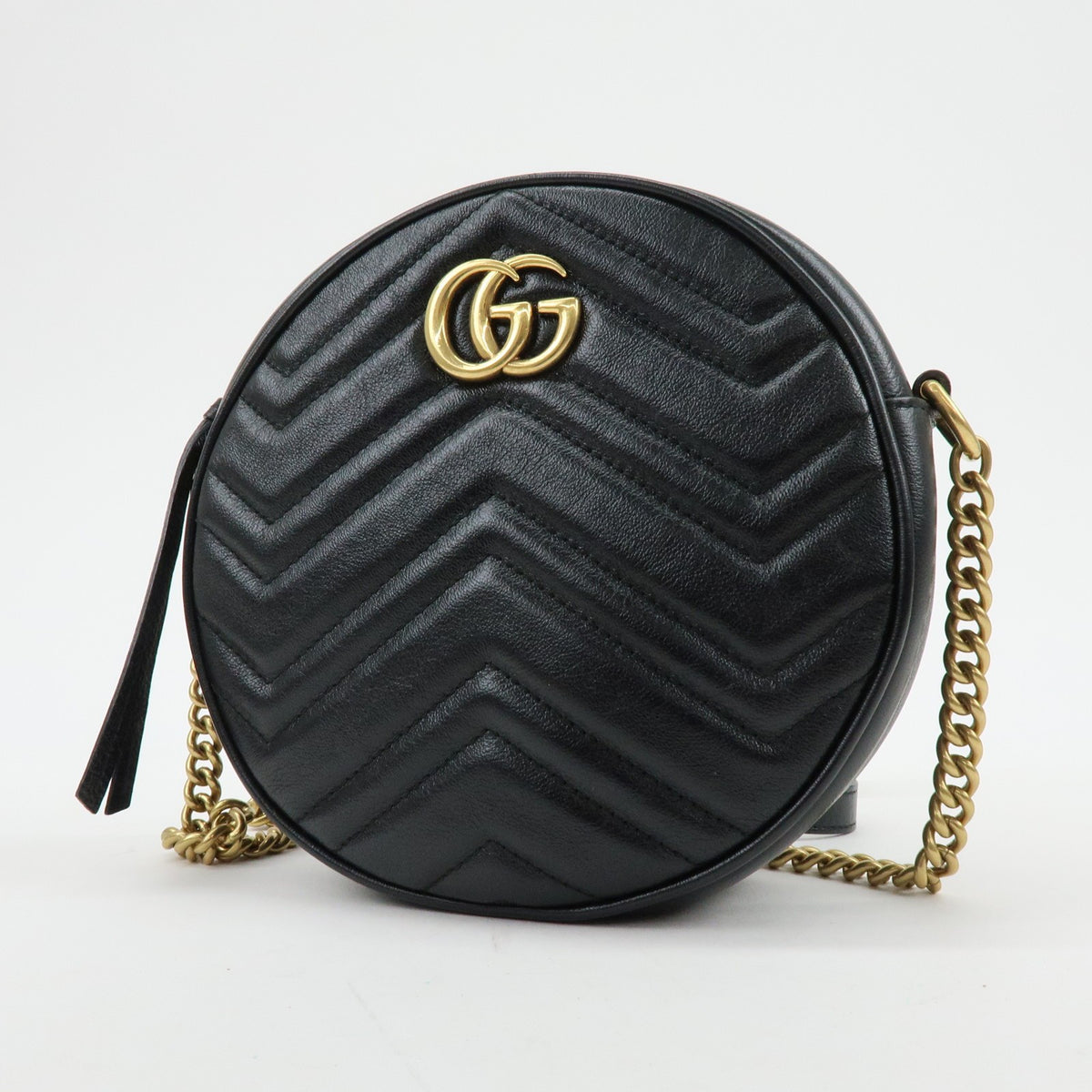 Gucci Gg Marmont Round Matelasse Leather Black Leather Shoulder Bag Bag (Pre-Owned)