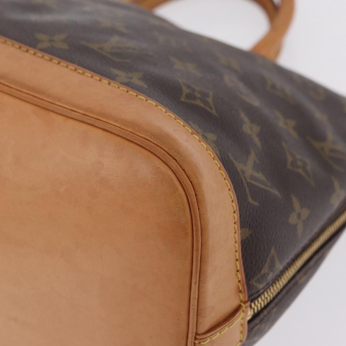 Louis Vuitton Alma Monogram Canvas Brown Canvas Handbag (Pre-Owned)