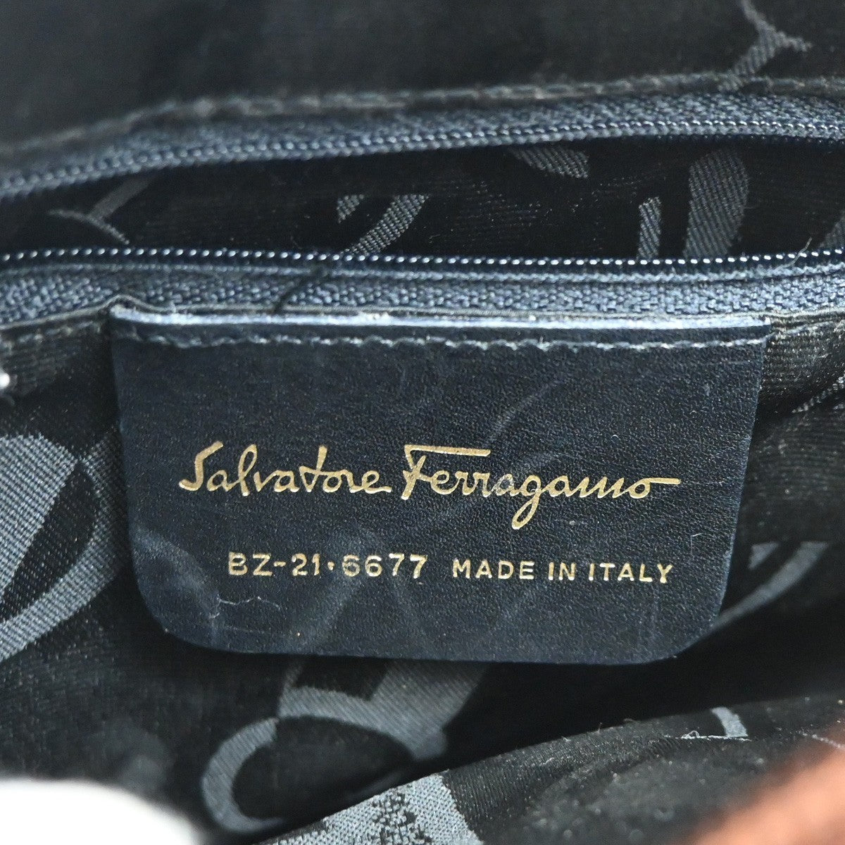 Salvatore Ferragamo Vala Leather Brown Leather Shoulder Bag Bag (Pre-Owned)