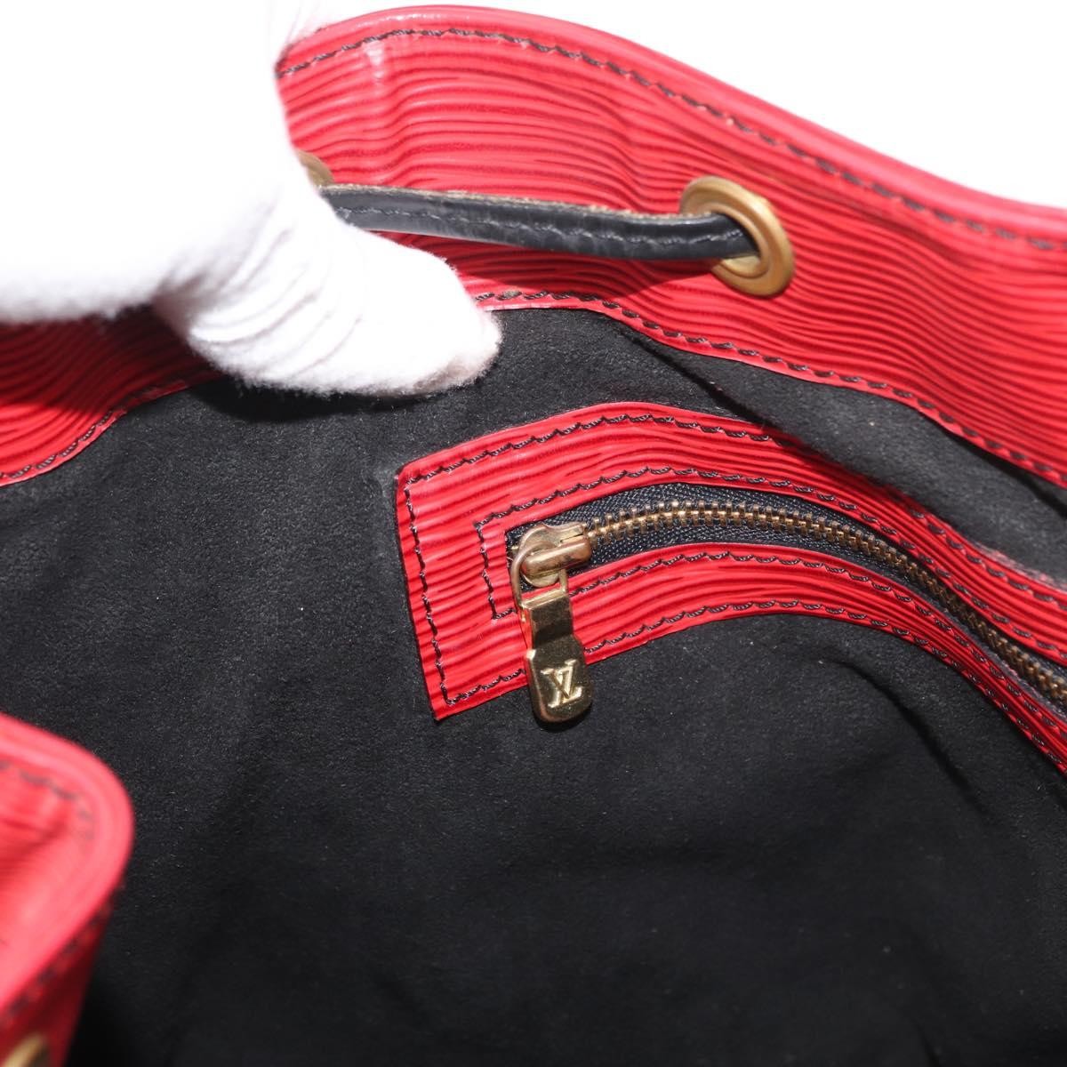 Louis Vuitton Bicolor Petit Noe Epi Leather Red Leather Shoulder Bag Bag (Pre-Owned)