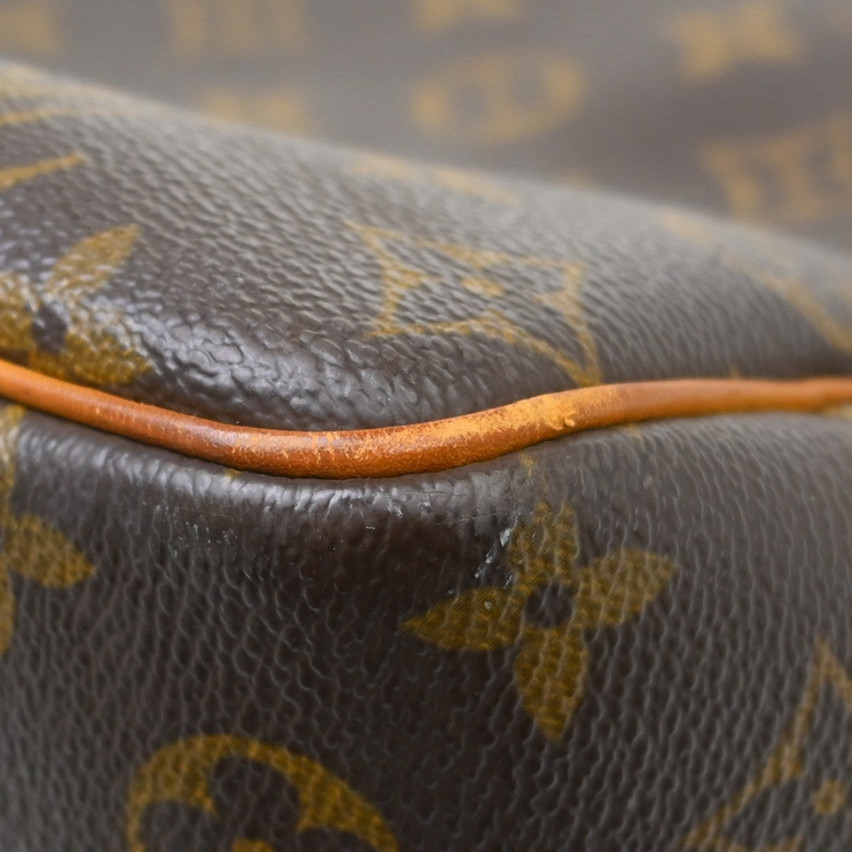 Louis Vuitton Deauville Monogram Canvas Brown Canvas Handbag (Pre-Owned)