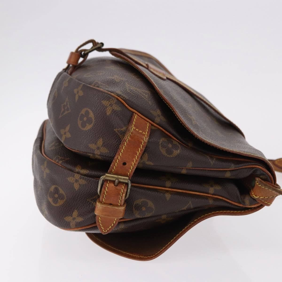 Louis Vuitton Saumur Monogram Brown Canvas Shoulder Bag Bag (Pre-Owned)