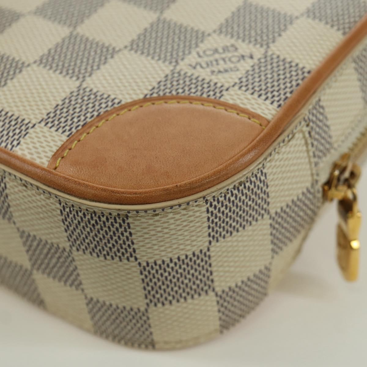 Louis Vuitton Neokapi Handag Damier Ebene Beige Canvas Clutche & Pouche Bag (Pre-Owned)