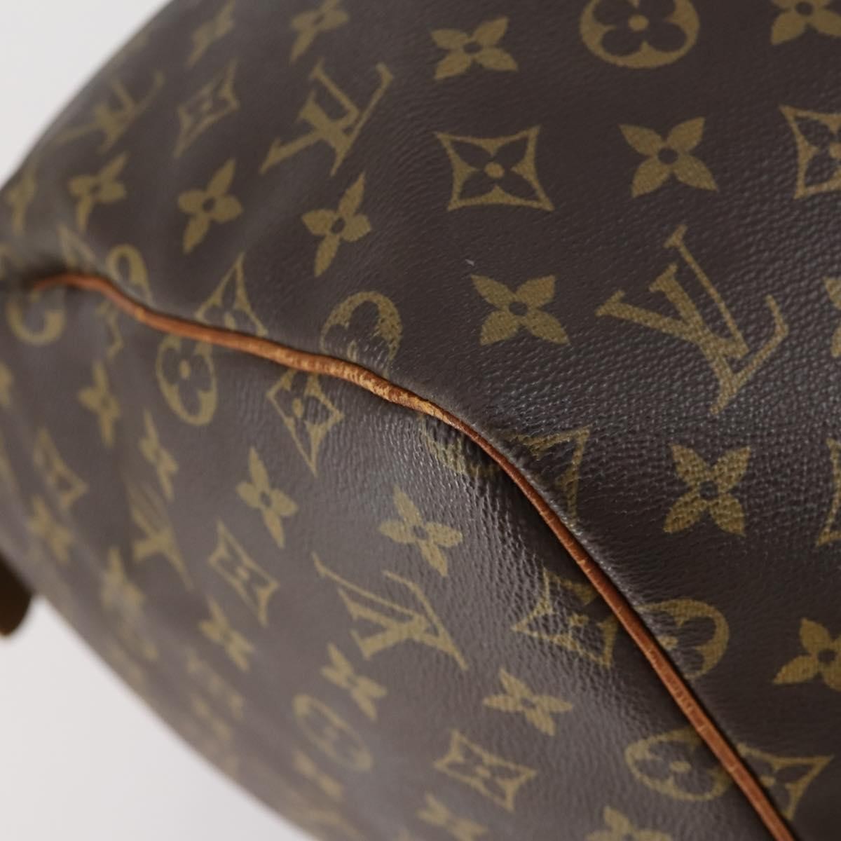 Louis Vuitton Keepall Monogram Canvas Brown Canvas Travel Bag Bag (Pre-Owned)