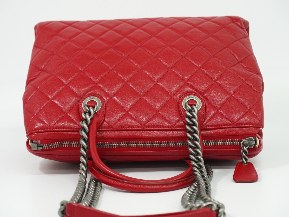 Chanel Boy Chained Quilted Calfskin Red Leather Tote Bag Bag (Pre-Owned)