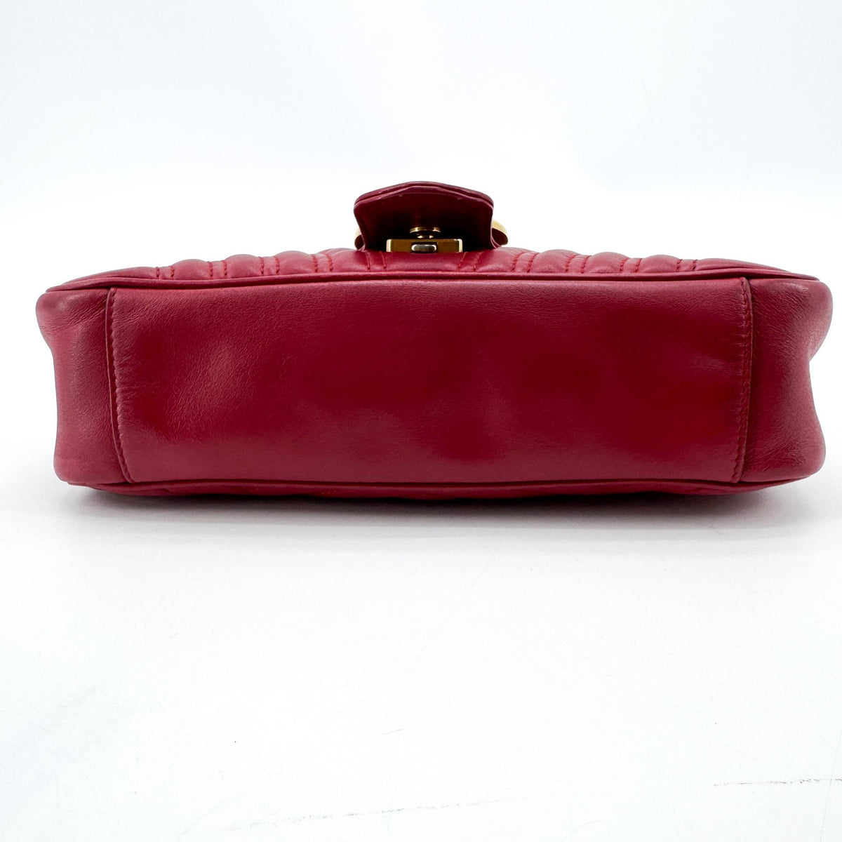 Gucci Gg Marmont Flap Chevron Leather Red Leather Shoulder Bag Bag (Pre-Owned)