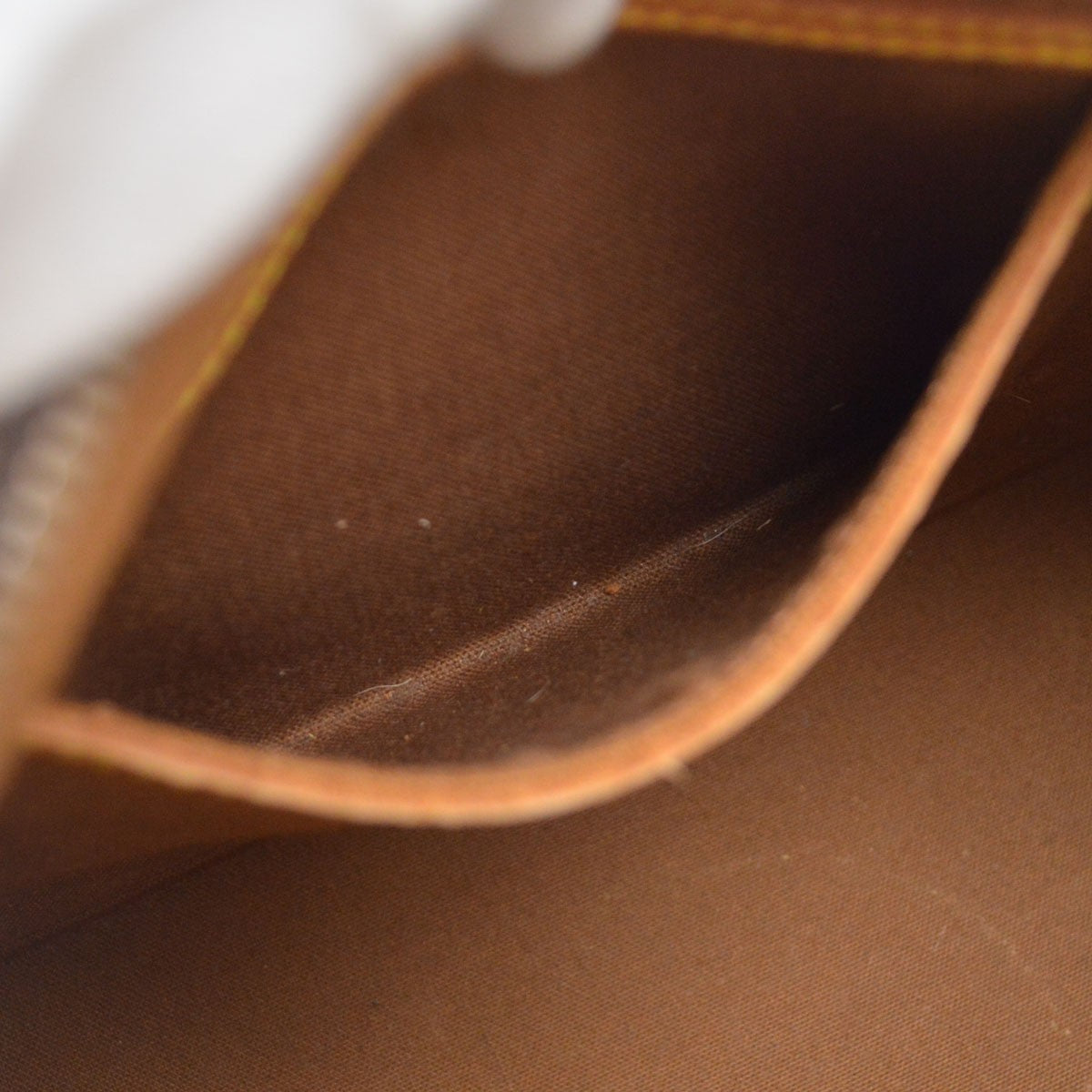 Louis Vuitton Vintage Alma Monogram Canvas Brown Canvas Handbag (Pre-Owned)