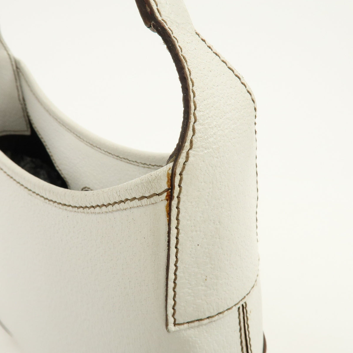 Salvatore Ferragamo Shoulder Bag Leather White Leather Shoulder Bag Bag (Pre-Owned)