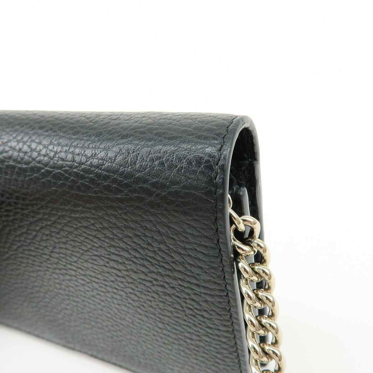 Gucci Betty Chain Wallet (Outlet) Leather Black Leather Crossbody Bag Bag (Pre-Owned)