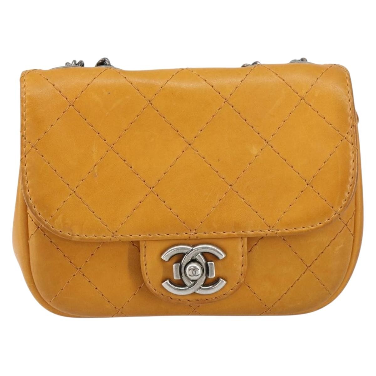 Chanel Chain Flap Quilted Leather Orange Leather Shoulder Bag Bag (Pre-Owned)