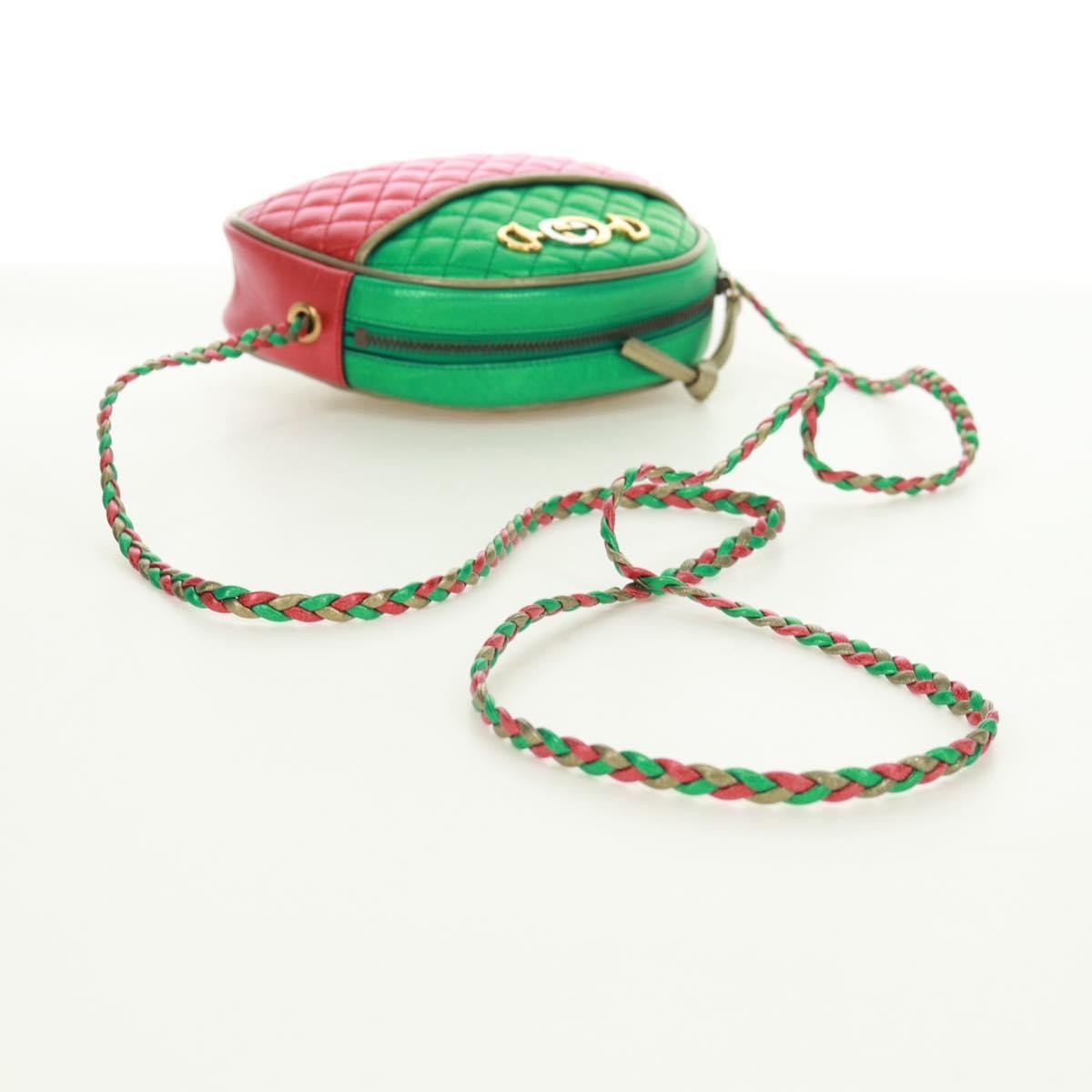 Gucci Trapuntata Camera Quilted Laminated Leather Red Leather Shoulder Bag Bag (Pre-Owned)