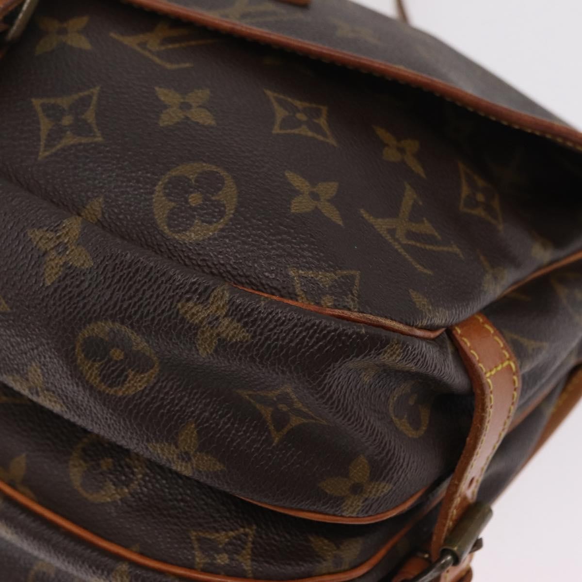 Louis Vuitton Saumur Monogram Canvas Brown Canvas Shoulder Bag Bag (Pre-Owned)