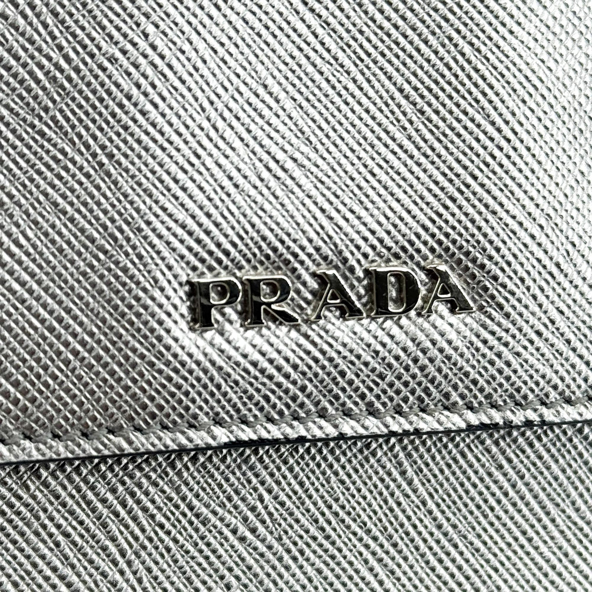Prada Wallet On Strap Saffiano Leather Silver Leather Crossbody Bag Bag (Pre-Owned)