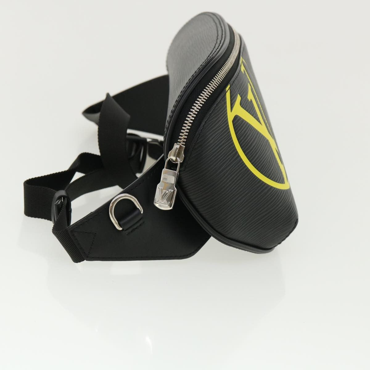 Louis Vuitton Bum Initials Epi Leather Black Leather Clutche & Pouche Bag (Pre-Owned)