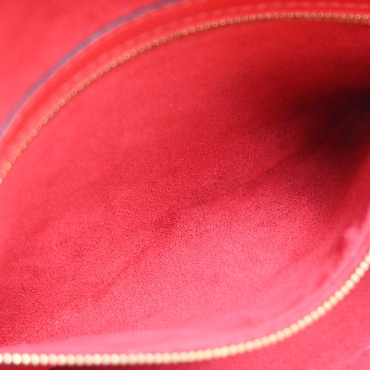 Louis Vuitton Lussac Epi Leather Red Leather Handbag (Pre-Owned)