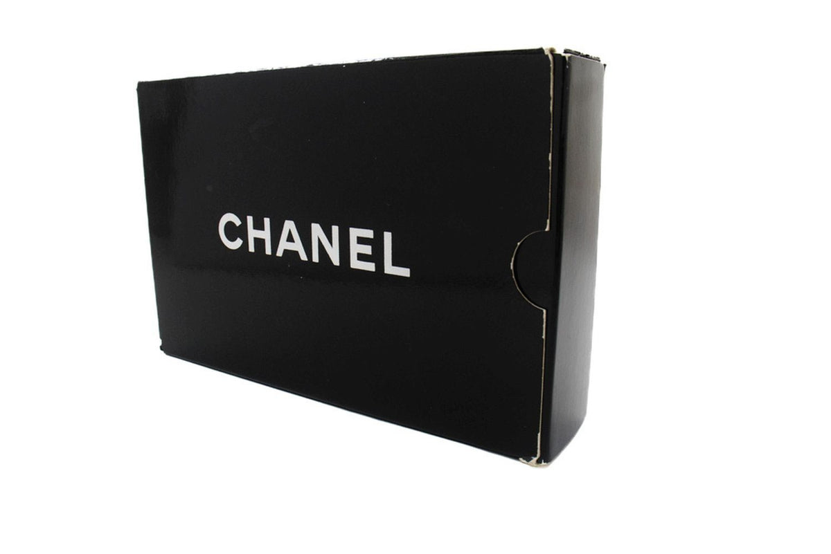 Chanel Vintage Full Flap Quilted Lambskin Black Leather Handbag (Pre-Owned)