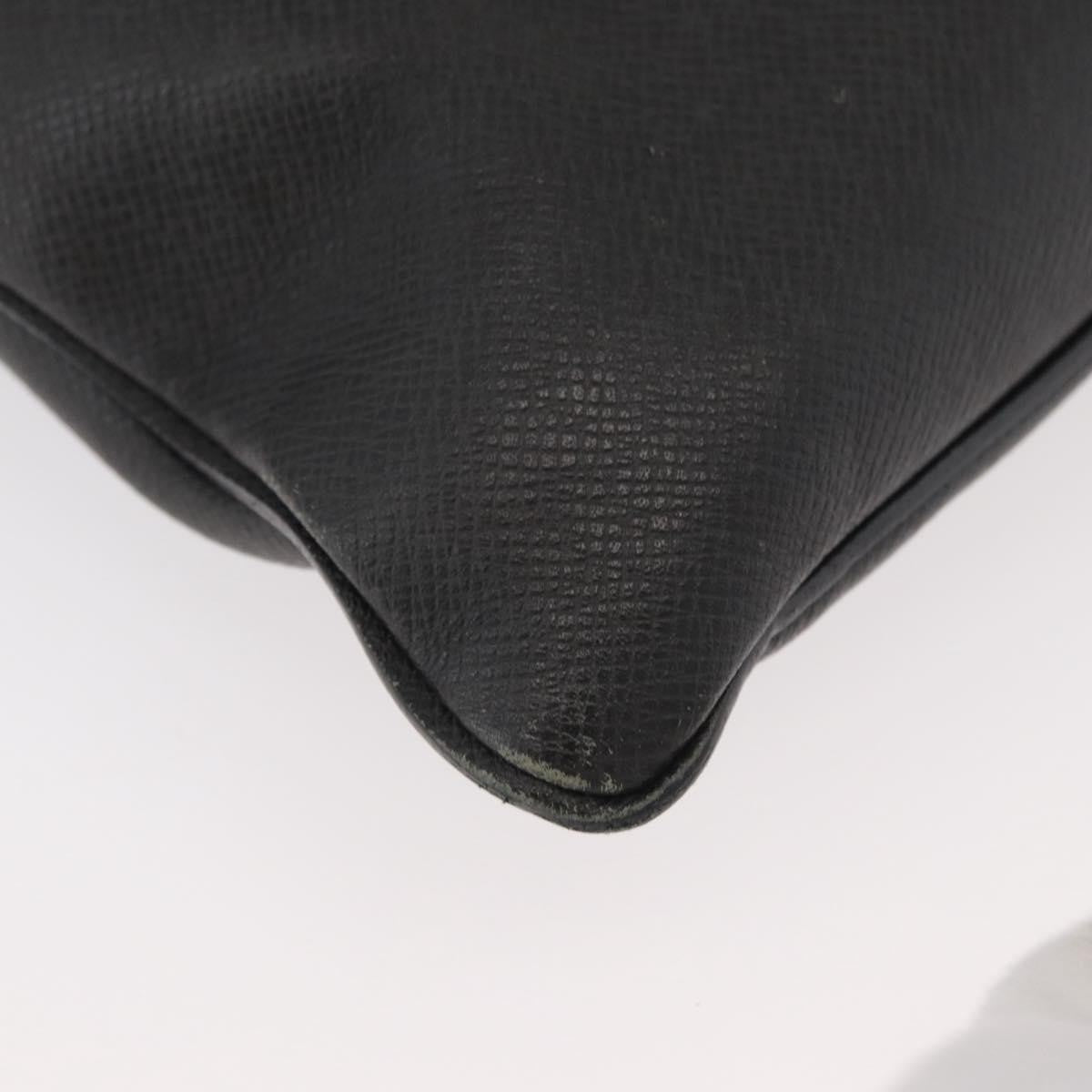 Louis Vuitton Sasha Taiga Leather Black Leather Handbag (Pre-Owned)