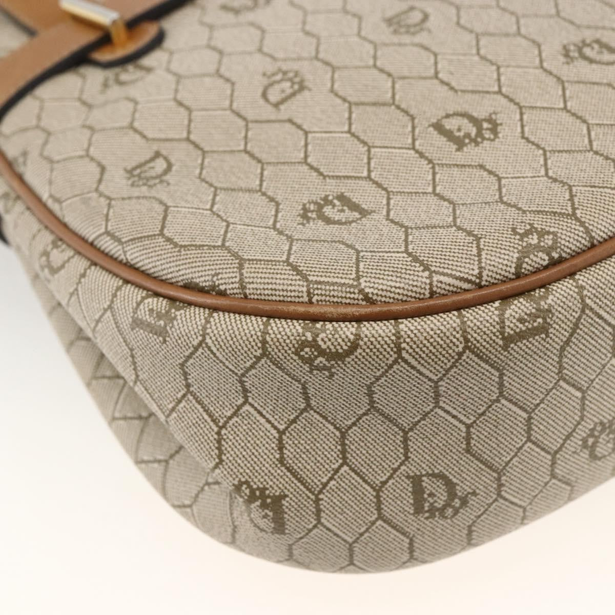 Christian Dior Vintage Honeycomb Canvas And Leather Beige Canvas Shoulder Bag Bag (Pre-Owned)