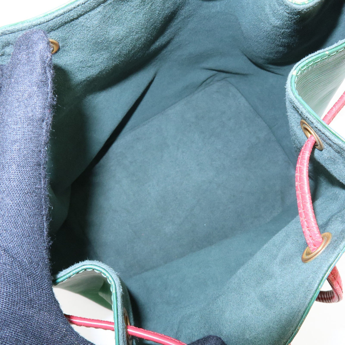 Louis Vuitton Bicolor Petit Noe Epi Leather Green Leather Handbag (Pre-Owned)