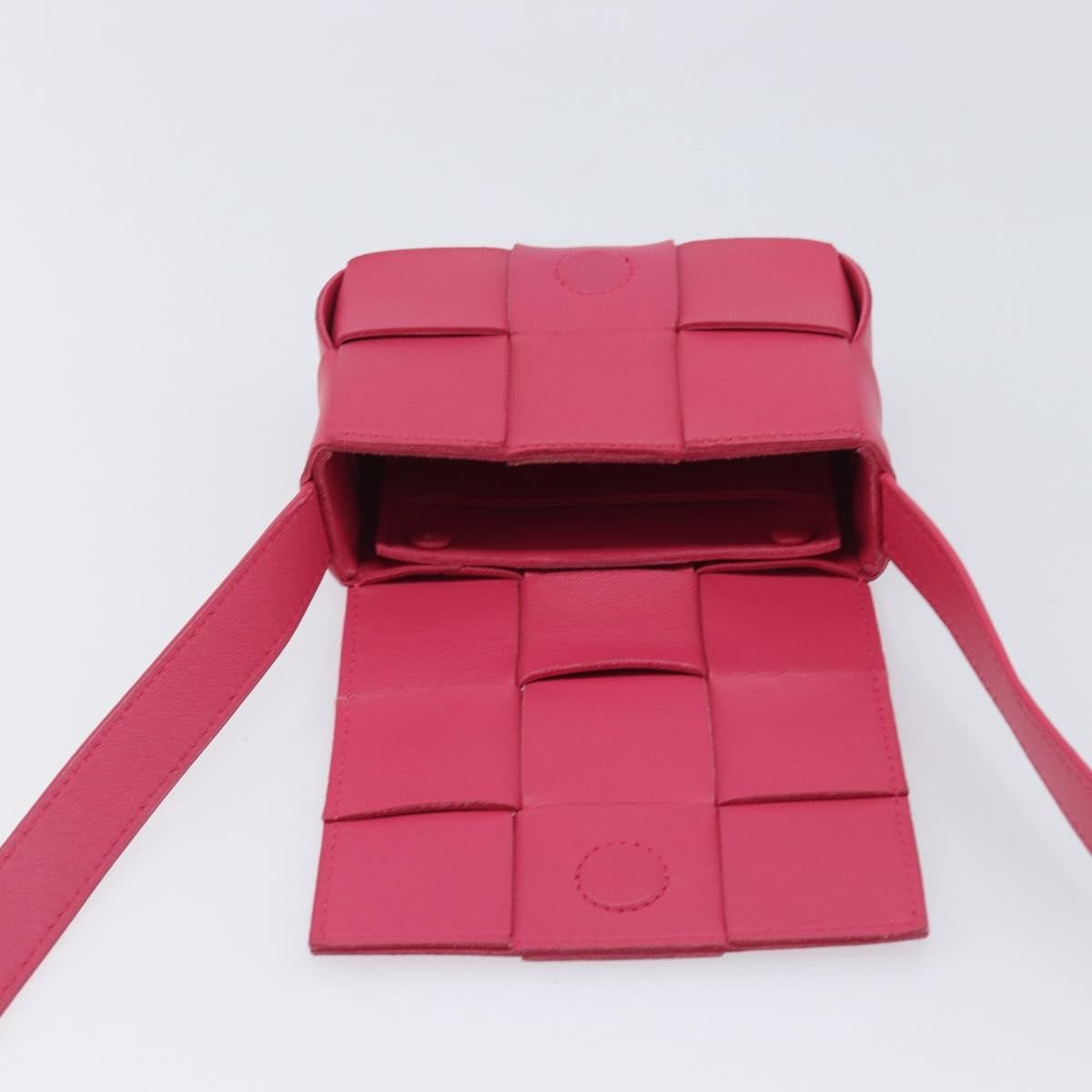 Bottega Veneta Cassette Maxi Intrecciato Leather Pink Leather Crossbody Bag Bag (Pre-Owned)