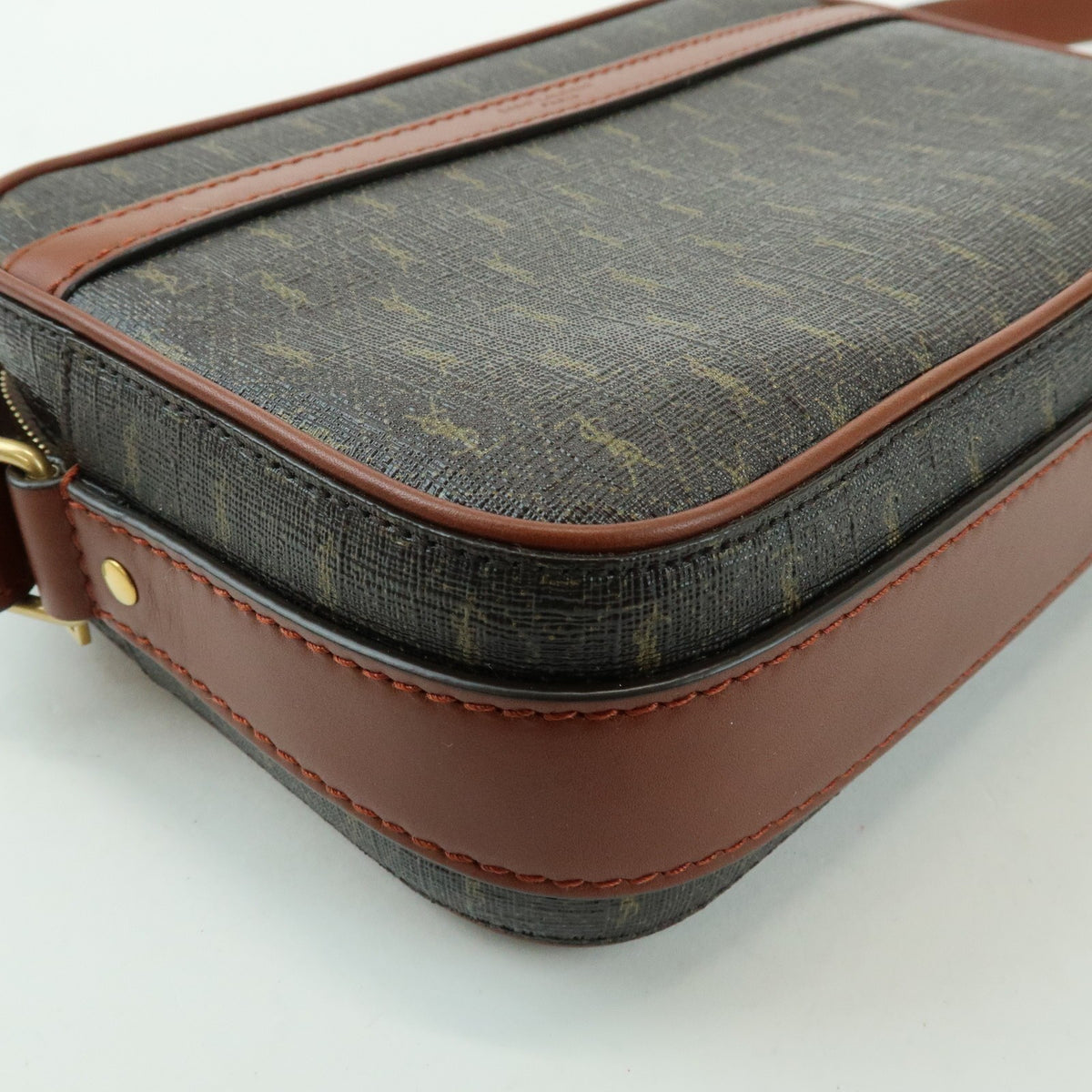 Saint Laurent Le Monogramme Camera Monogram All Over Coated Canvas And Leather Brown Canvas Handbag (Pre-Owned)