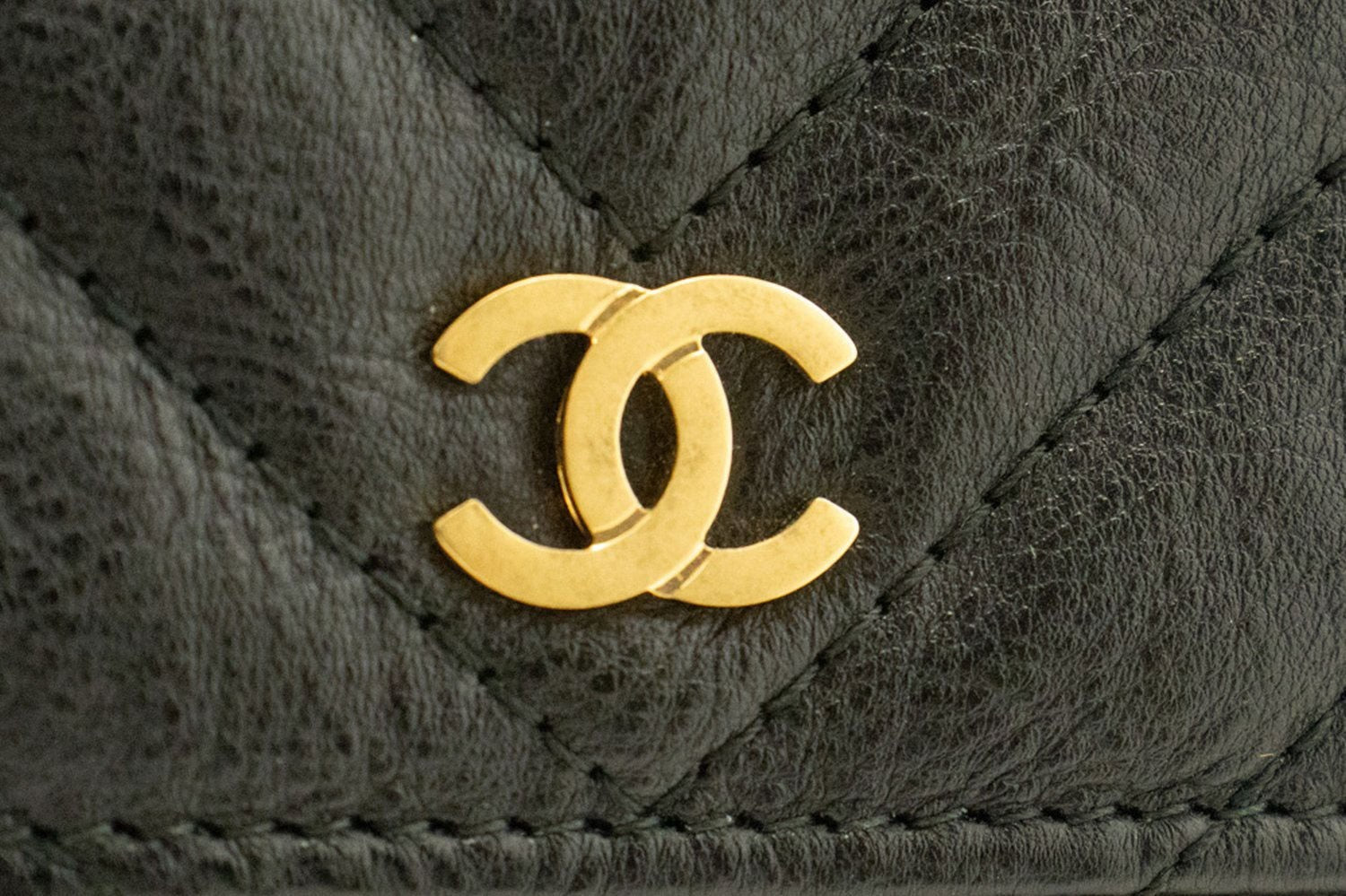 Chanel Wallet On Chain Chevron Caviar Black Calfskin Wallets Accessory (Pre-Owned)