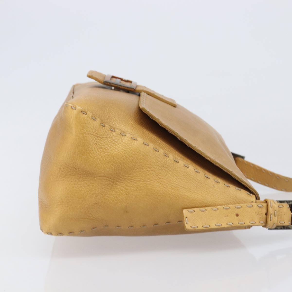 Fendi Selleria Leather Brown Leather Shoulder Bag Bag (Pre-Owned)