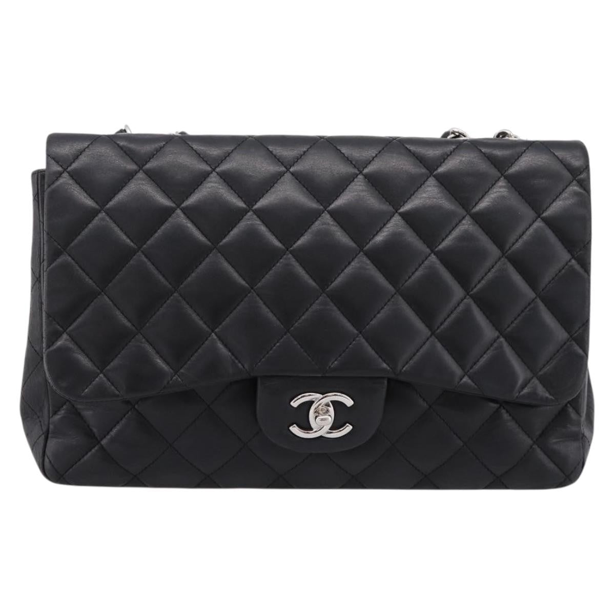 Chanel Vintage Square Classic Flap Quilted Lambskin Black Leather Handbag (Pre-Owned)