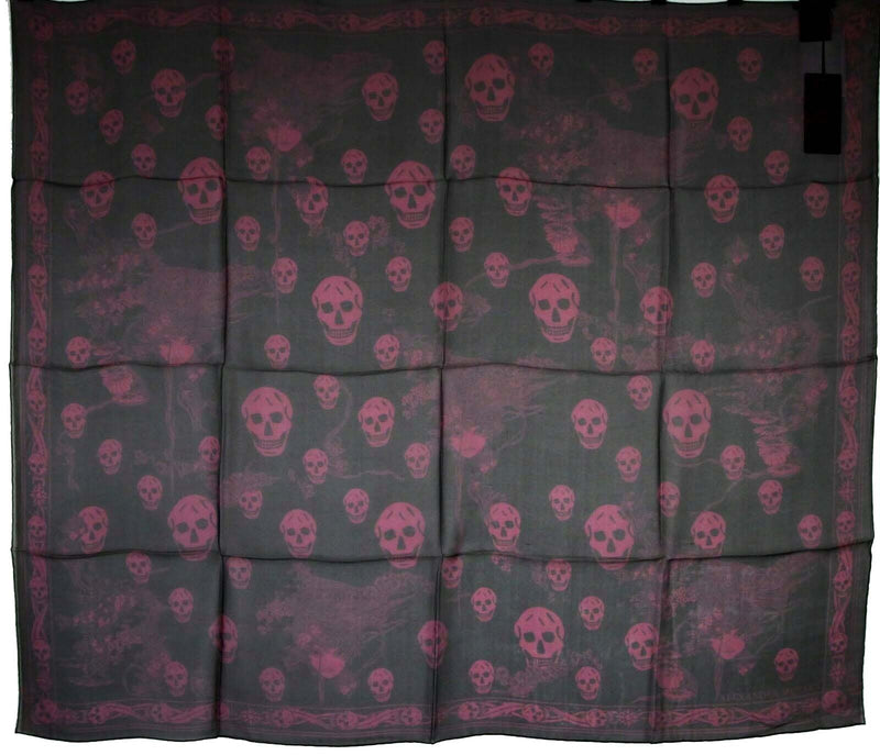 Alexander McQueen Women's Black / Light Purple Multiskull Print Silk Scarf 528571 1071