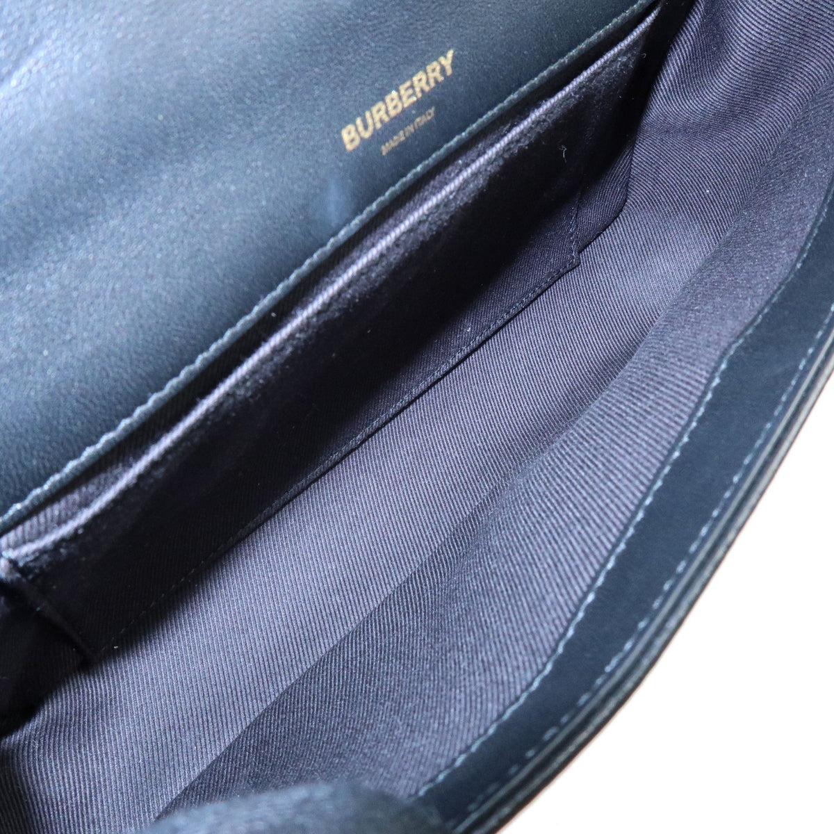 Burberry Lola Clutch On Chain Quilted Leather Black Leather Clutche & Pouche Bag (Pre-Owned)