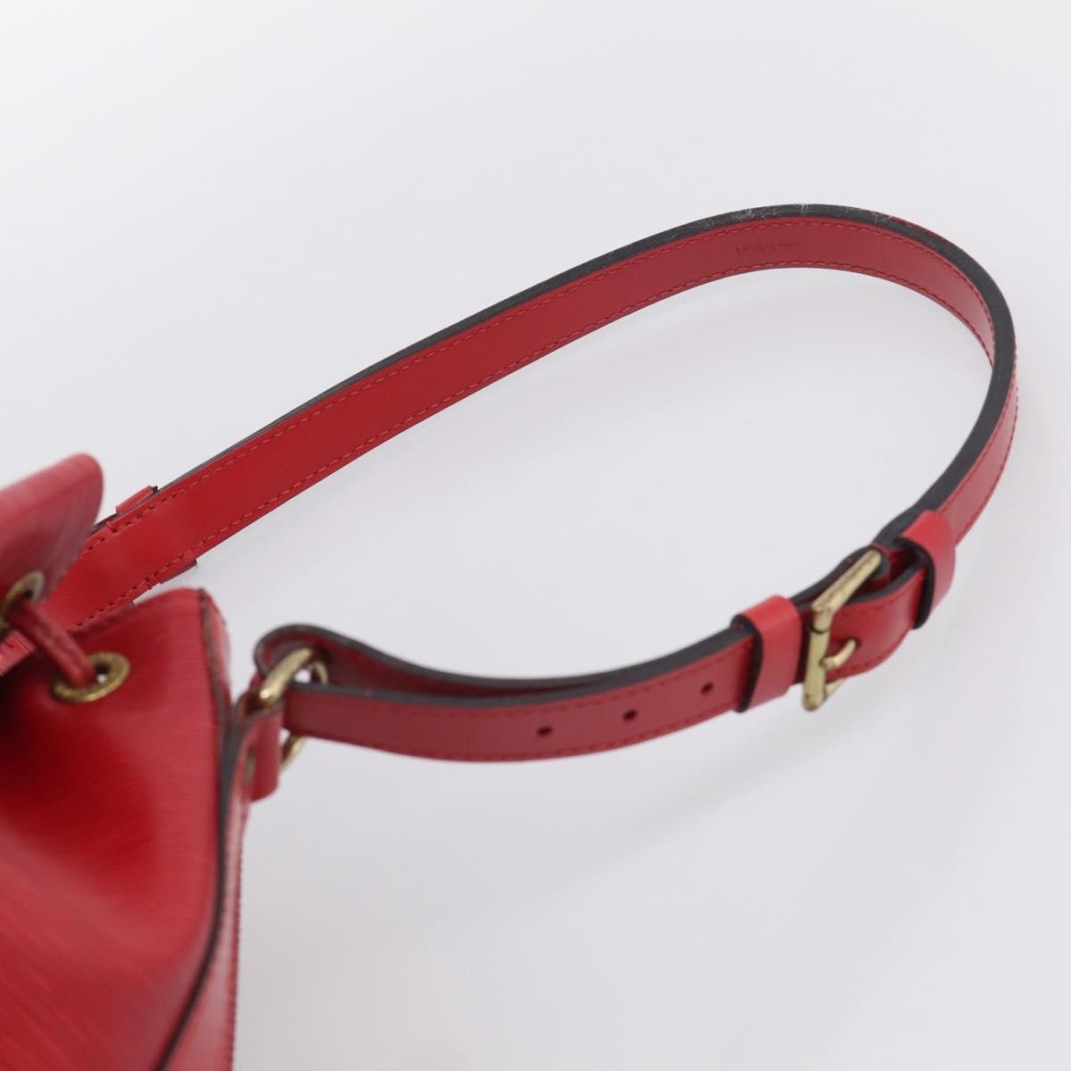 Louis Vuitton Petit Noe Epi Leather Red Leather Handbag (Pre-Owned)