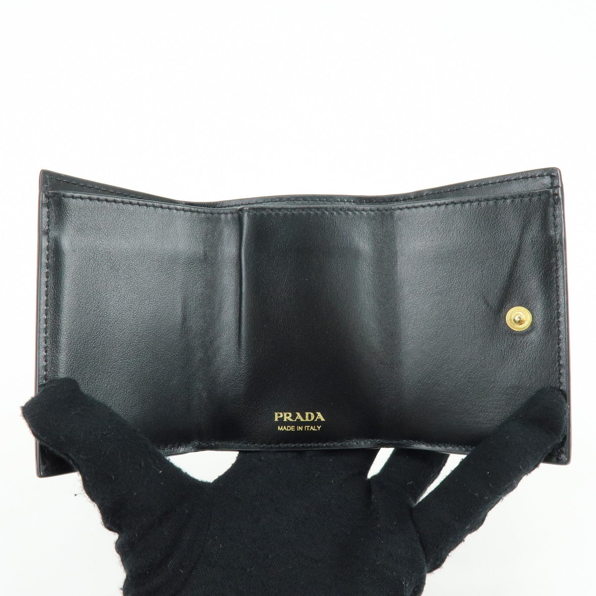 Prada Envelope Trifold Saffiano Leather Black Leather Wallets Accessory (Pre-Owned)