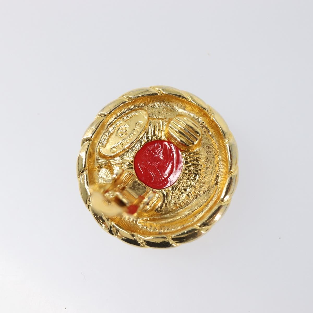 Chanel Vintage Round Clip-On Metal Gold Metal Earrings Jewelry (Pre-Owned)