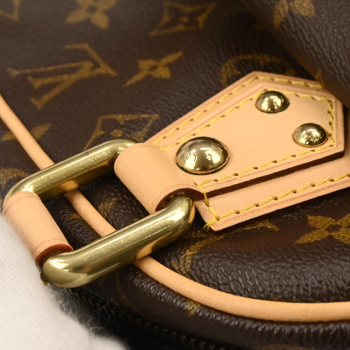 Louis Vuitton Manhattan Monogram Canvas Brown Canvas Handbag (Pre-Owned)
